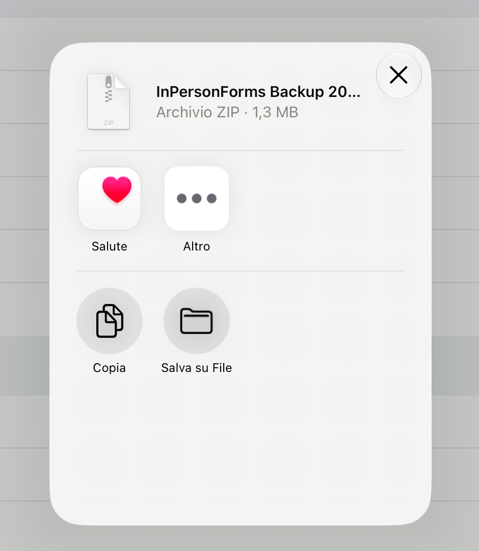 Il foglio di condivisione dopo Crea backup, con lo zip del backup e le opzioni Copia e Salva su File